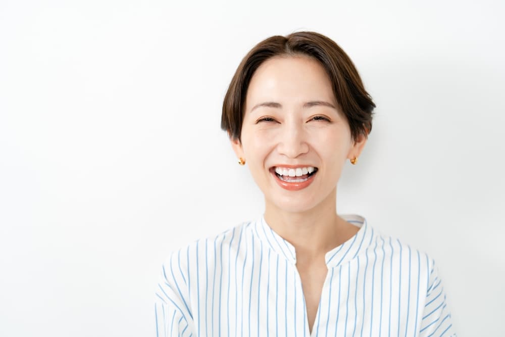 middle aged, smile, glad, white background, japanese, asian, female, 30s, 40s